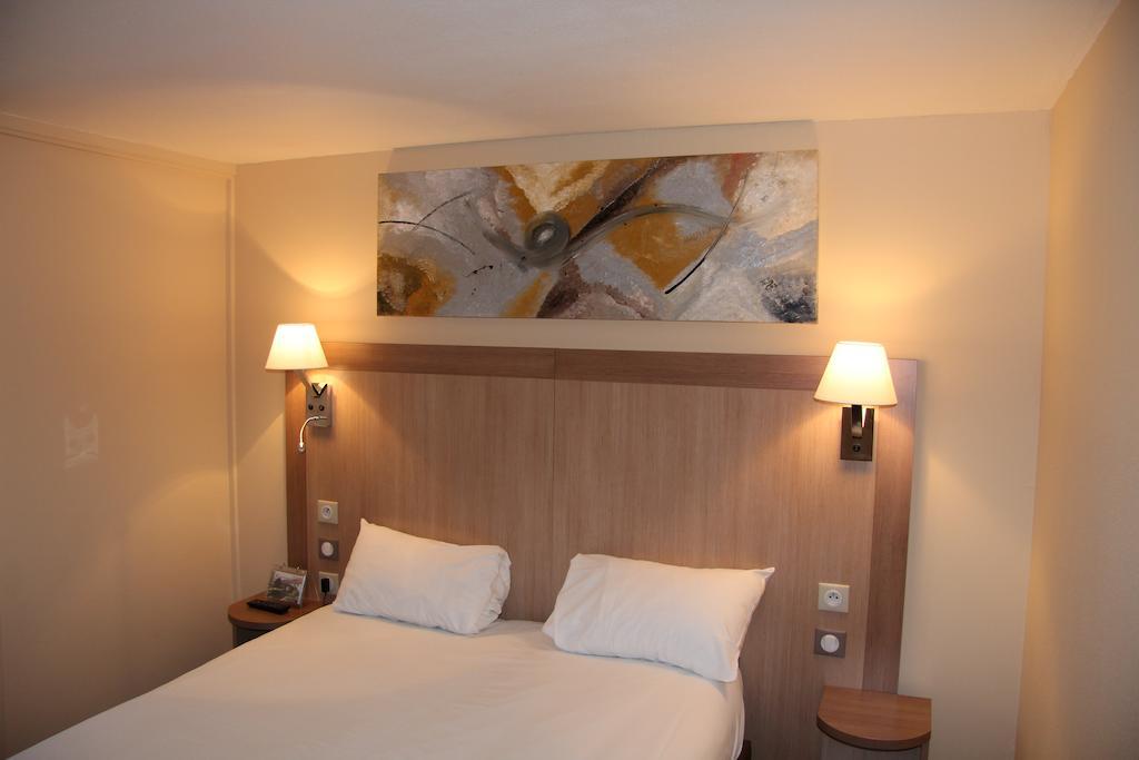 Logis Lhotel Restaurant Antony Verrieres Le Buisson Massy  Rum bild
