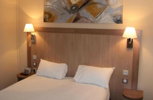 Logis Lhotel Restaurant Antony Verrieres Le Buisson Massy  Rum bild